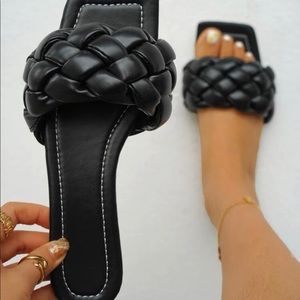 Braided slide sandals from @SHEIN - never worn!